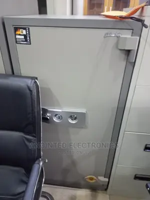 Safe Cash Box