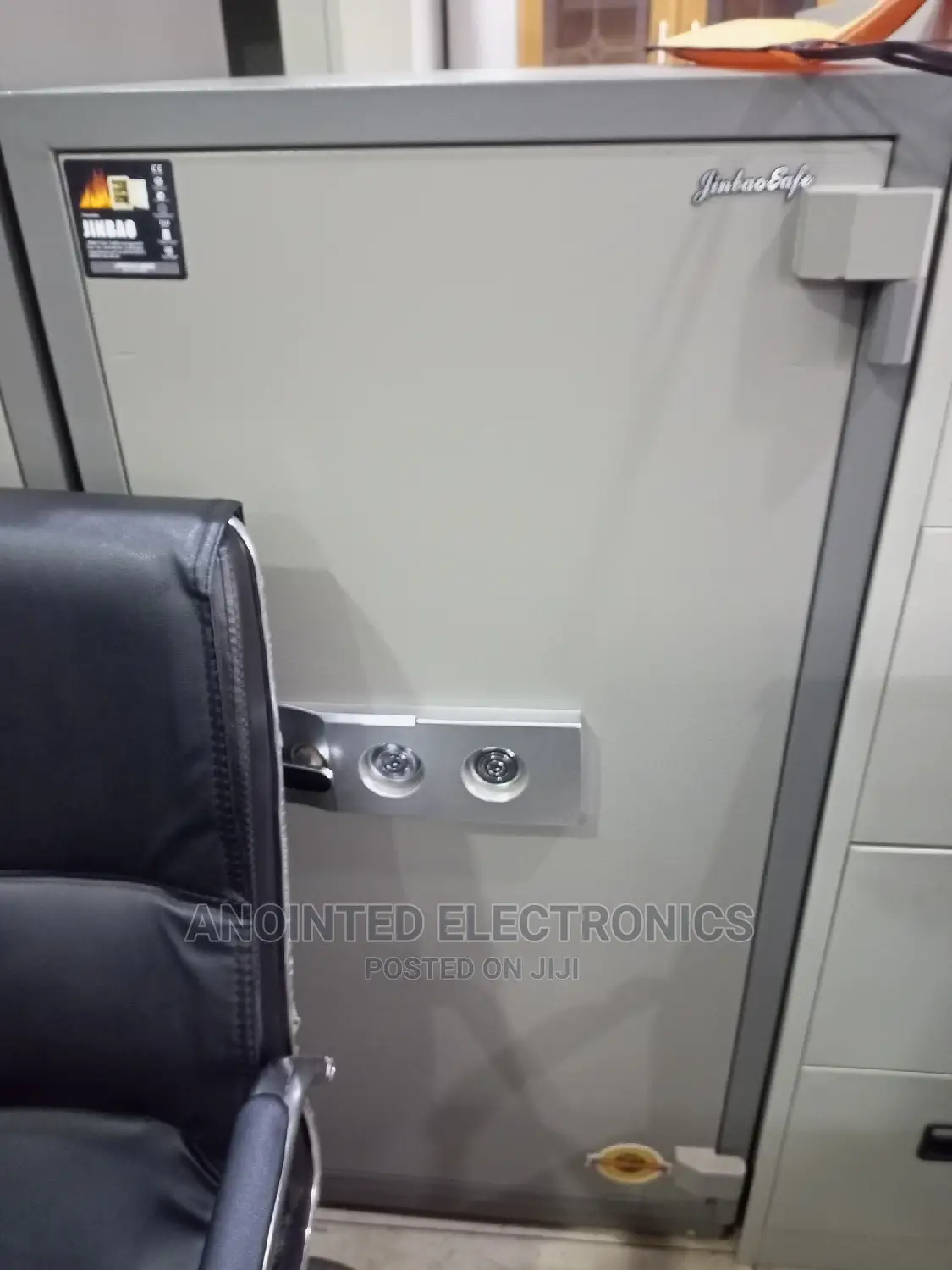 Safe Cash Box