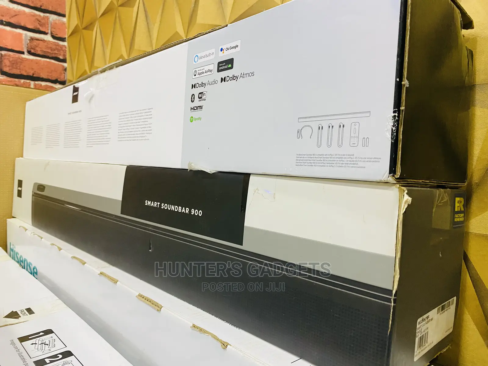 Bose 900 Sound Bar With Bose 700 Bass Modules