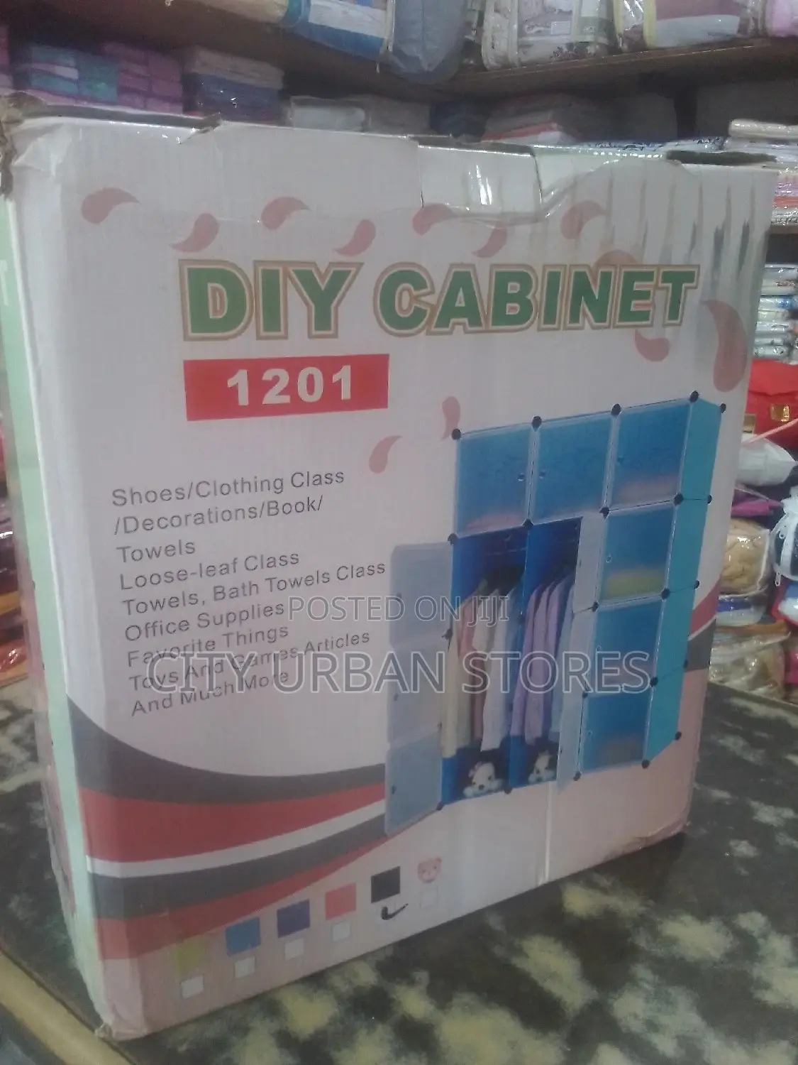 DIY Plastic Closet