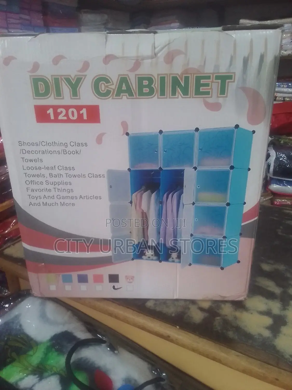 DIY Plastic Closet