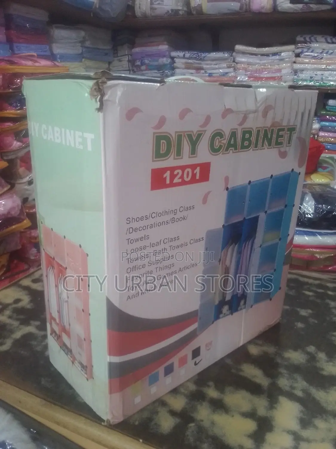 DIY Plastic Closet