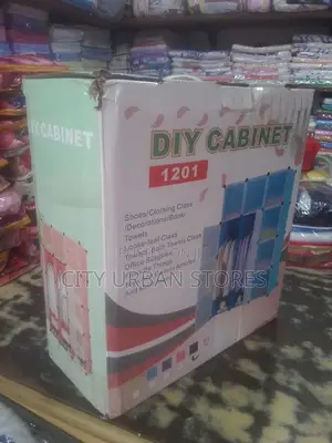 DIY Plastic Closet