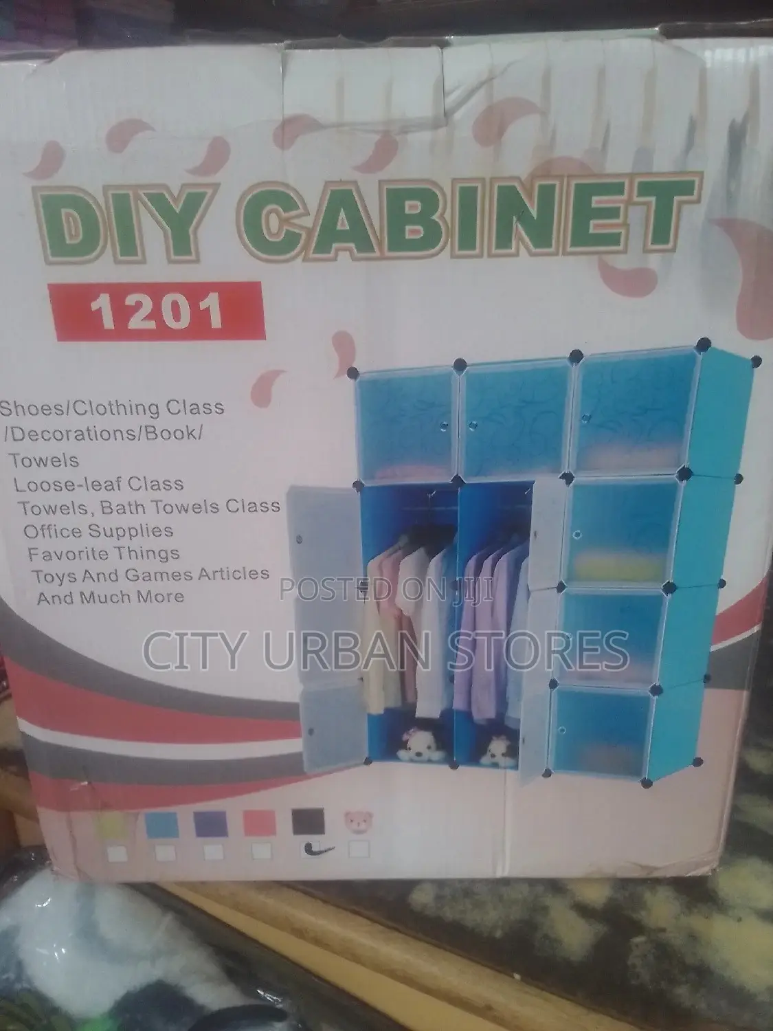DIY Plastic Closet