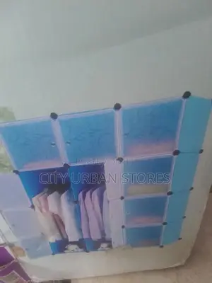 DIY Plastic Closet