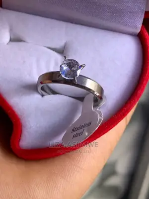 Engagement Rings Available at a Good and Affordable Price