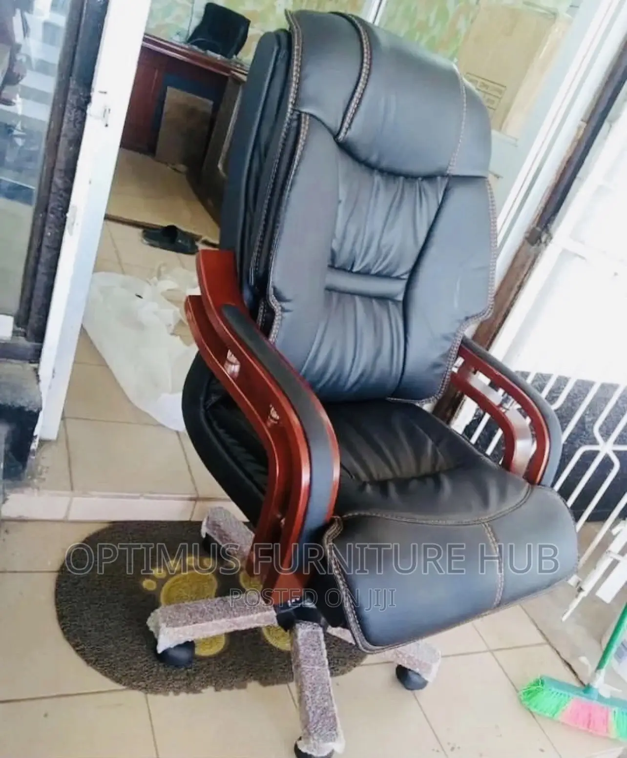 Executive Office Chair