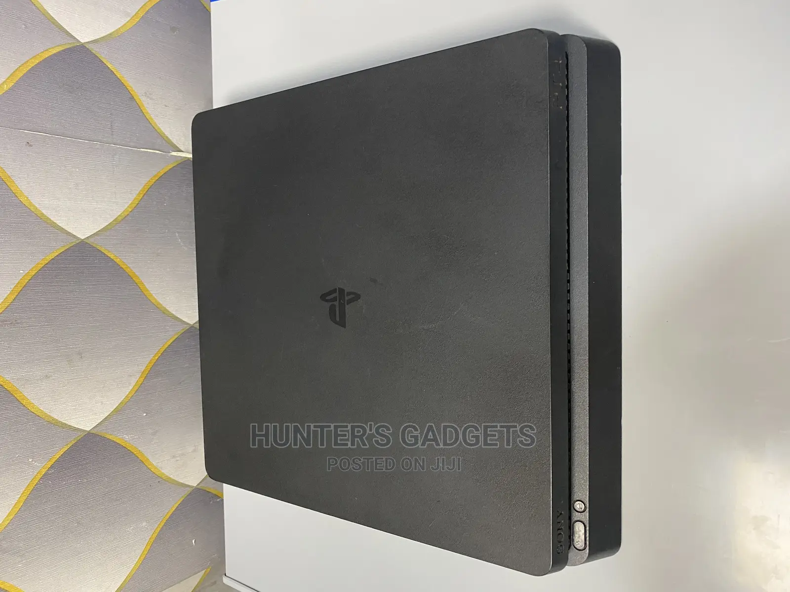 Sony Playstation 4 Slim With FIFA 2021 500gb