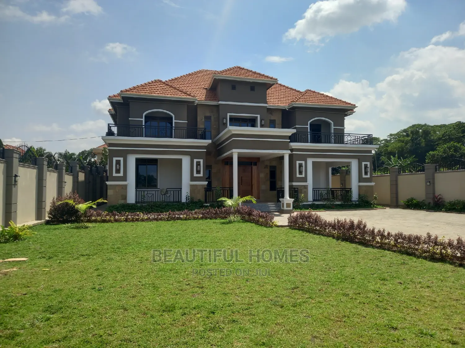 Furnished 6bdrm Mansion in Munyonyo Lake View, Central Division