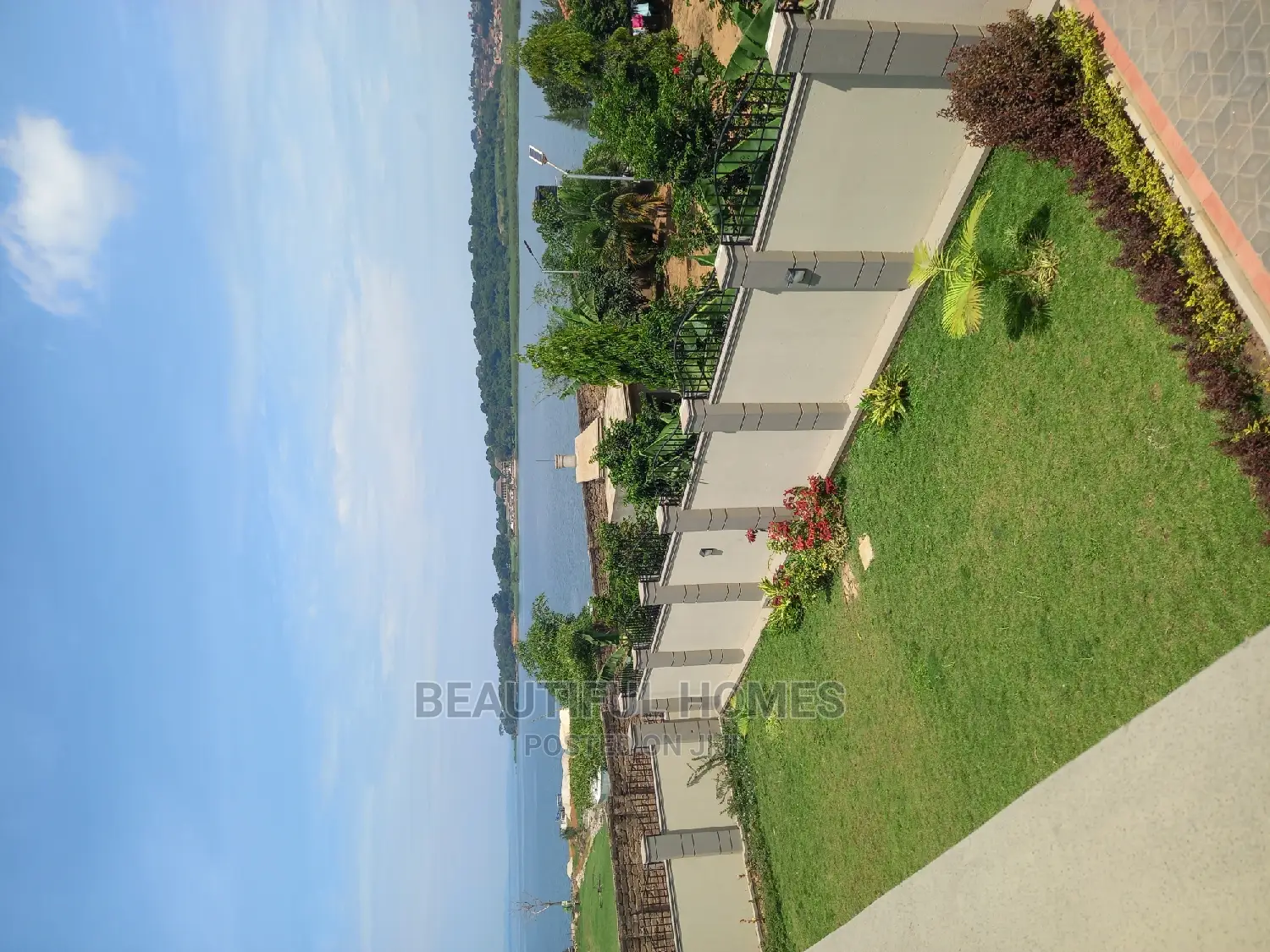 Furnished 6bdrm Mansion in Munyonyo, Makindye for sale