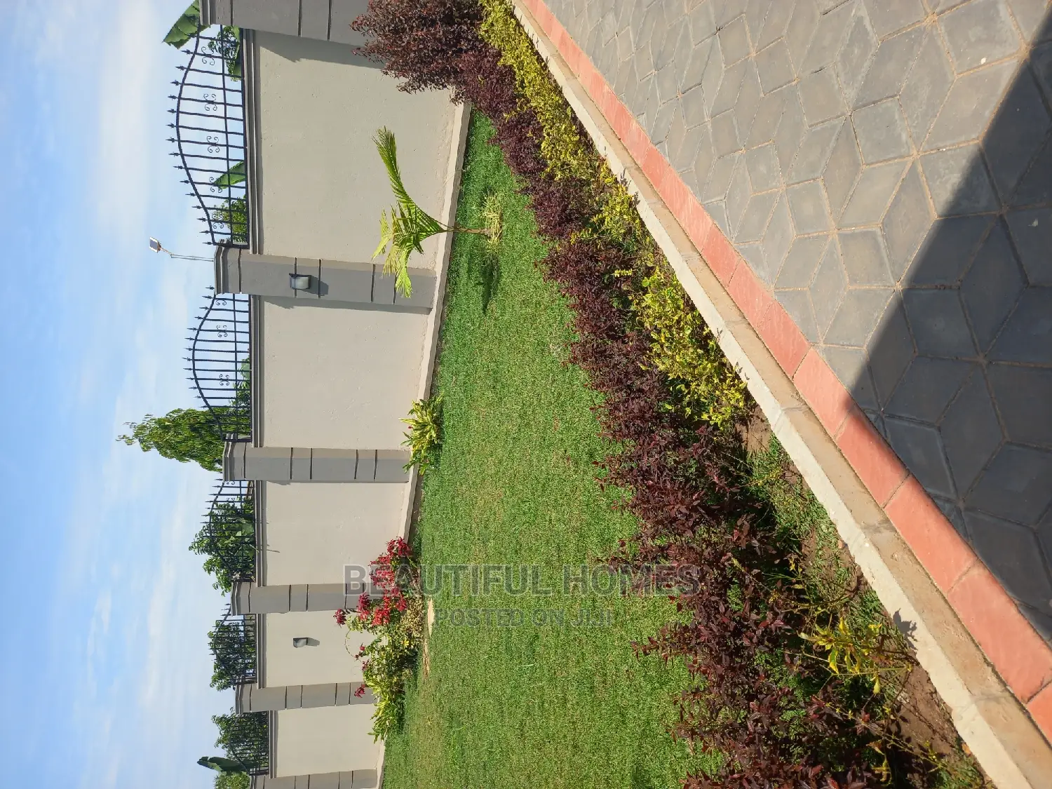 Furnished 6bdrm House in Munyonyo Wide Lake, Makindye for sale