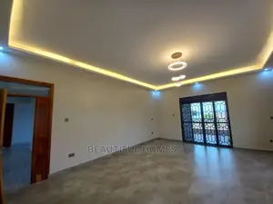 Furnished 6bdrm Mansion in Munyonyo Lake All, Makindye for sale