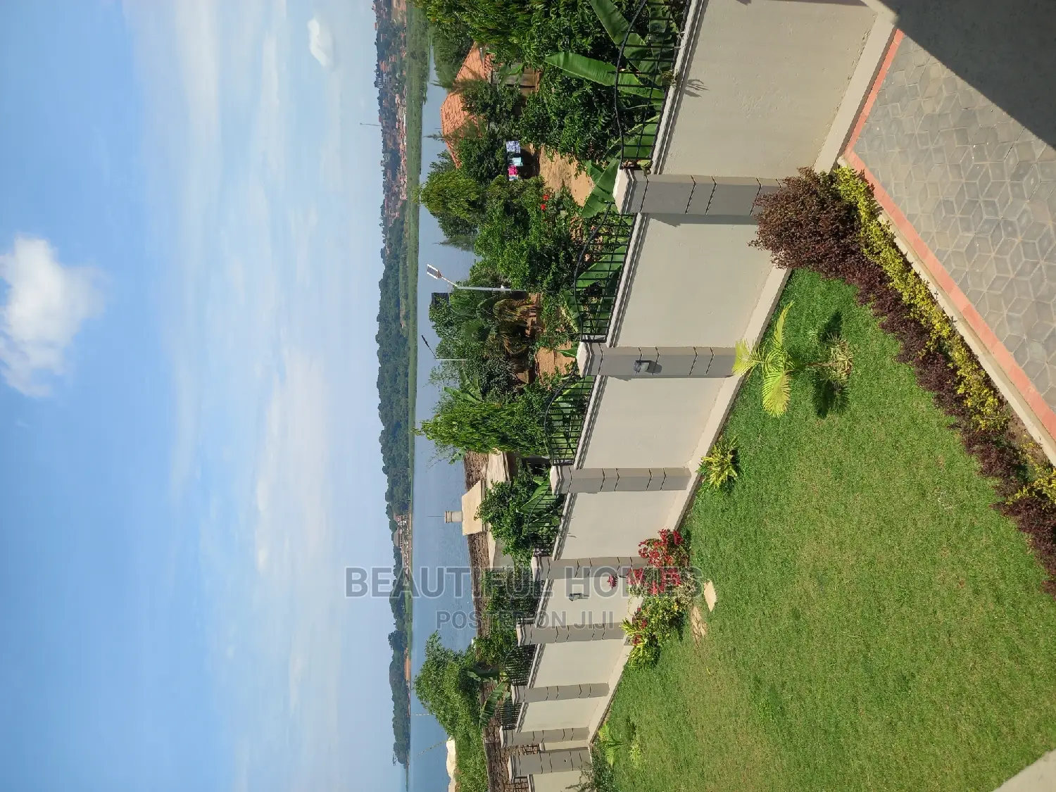 Furnished 6bdrm Mansion in Munyonyo Lake All, Makindye for sale