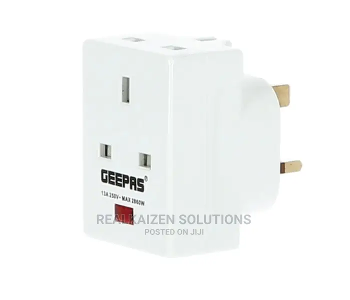 GEEPAS Premium 3 Way UK Type Adapter 13A 250V 2860W