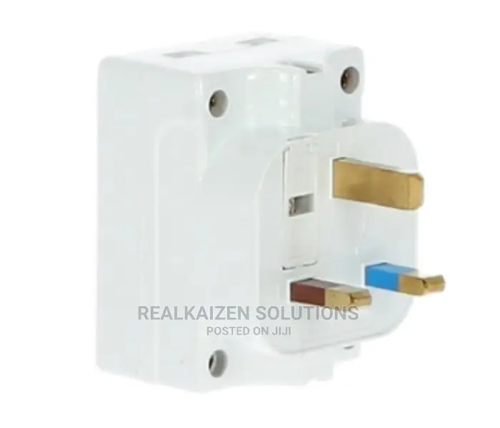 GEEPAS Premium 3 Way UK Type Adapter 13A 250V 2860W