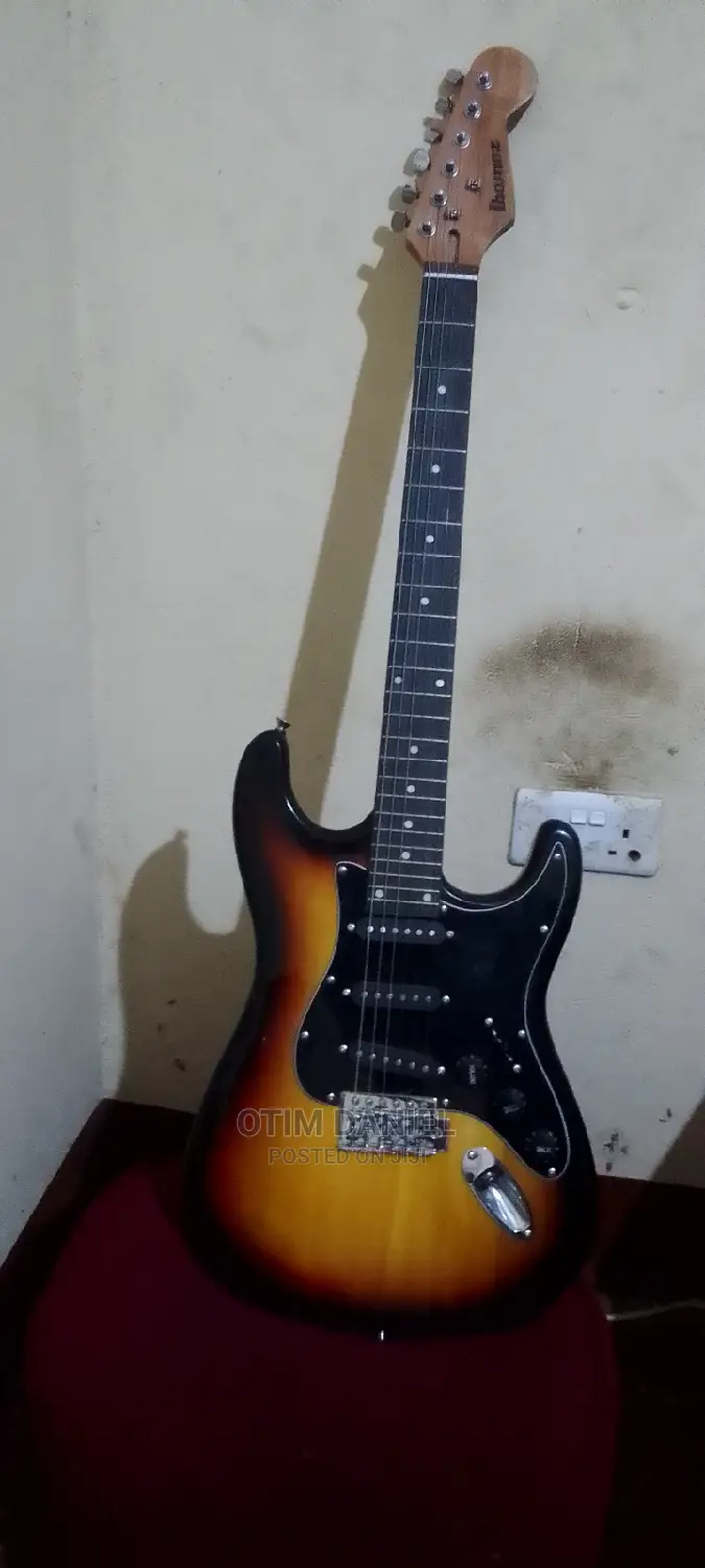 Electric Solo Guitar for Hire