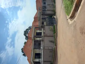 Furnished 5bdrm Duplex in Kisaasi All Tarmack, Nakawa for sale