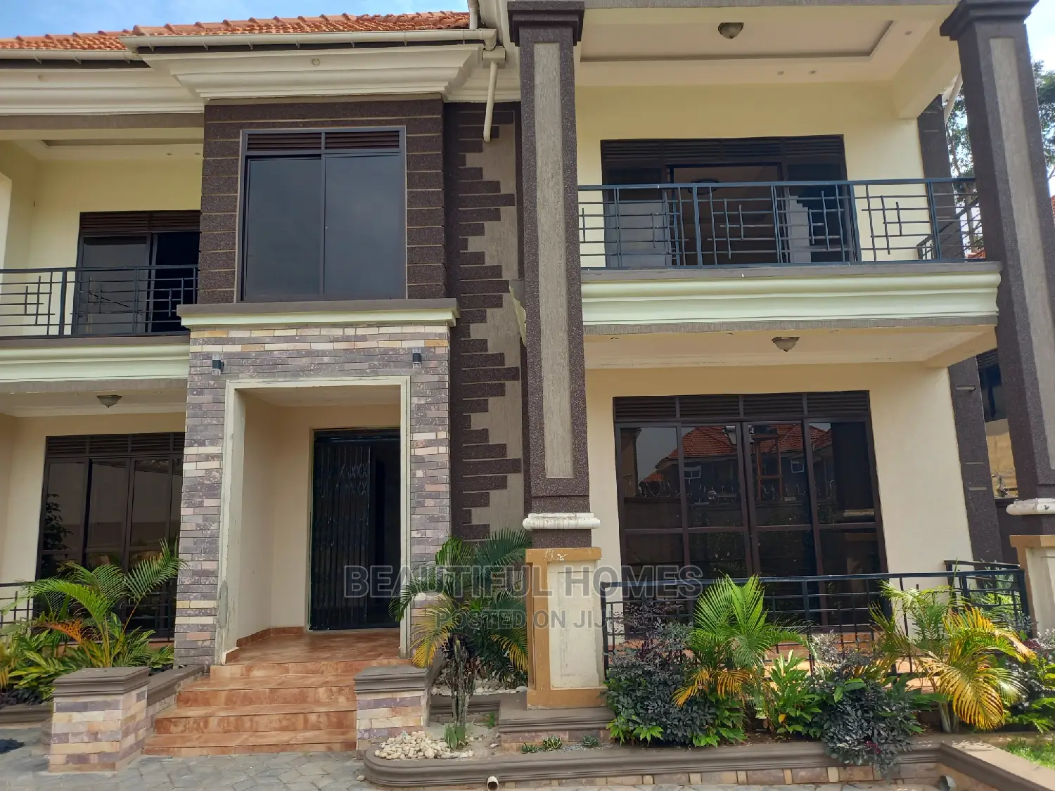 Furnished 5bdrm Mansion in Kisaasi Corporate, Kampala for sale