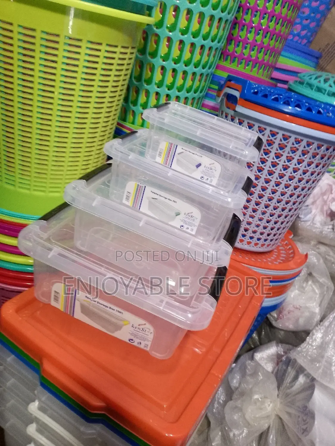 Plastic Storage Containers Set