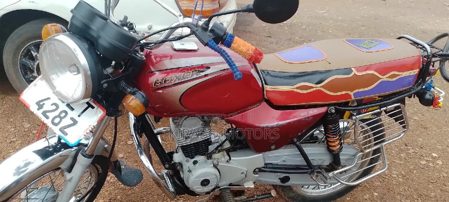 Bajaj Boxer 2019 Orange