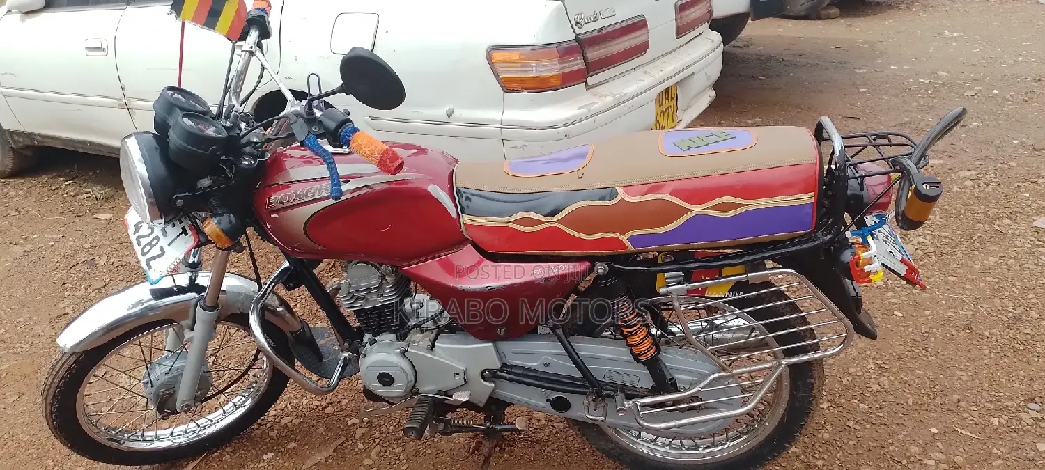 Bajaj Boxer 2019 Orange