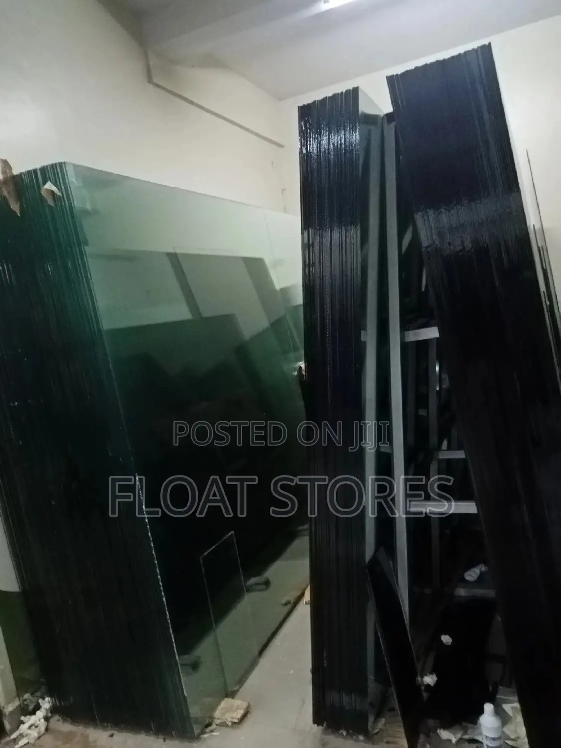 Laminated Glass (400)