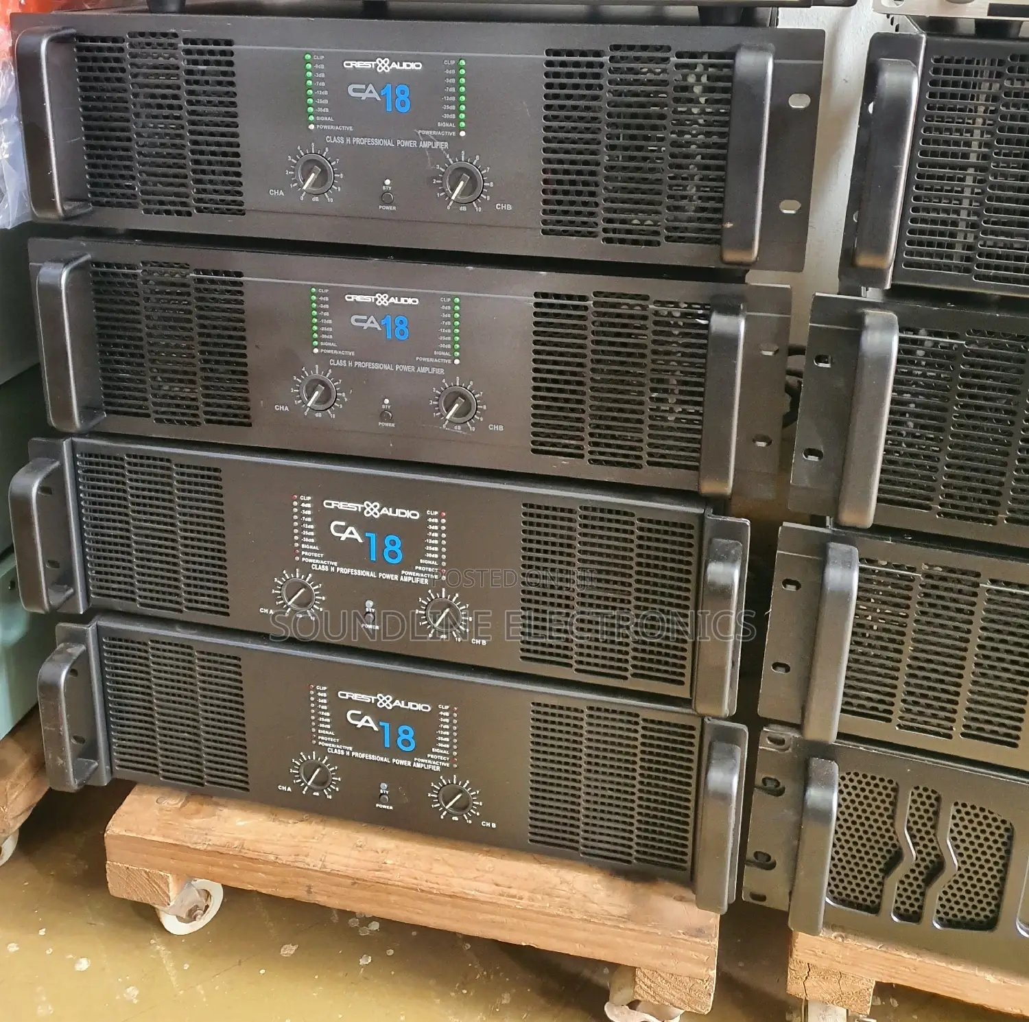 Crest Audio Power Amplifier Ca18