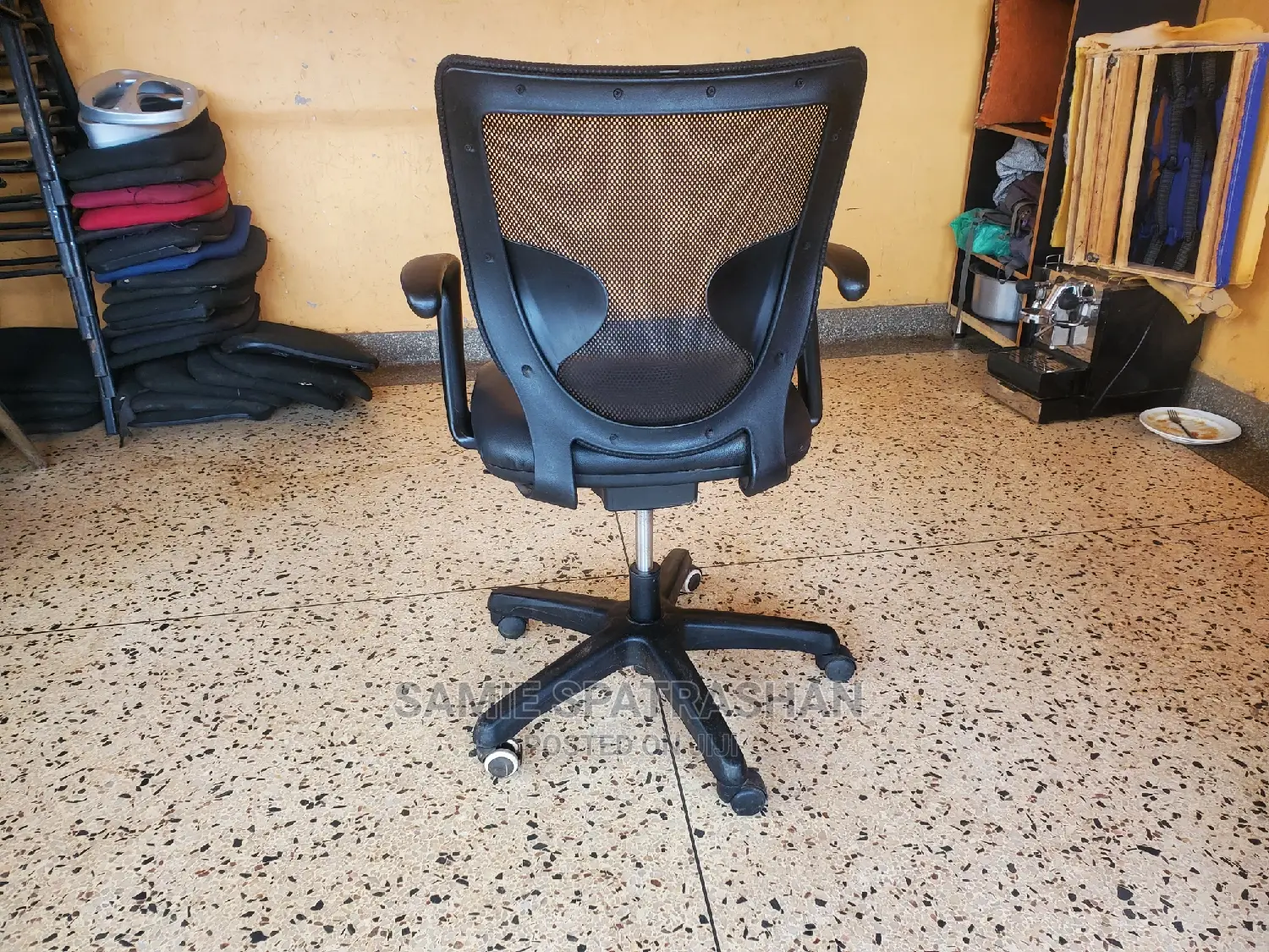 Office Meshed Chair Black 1