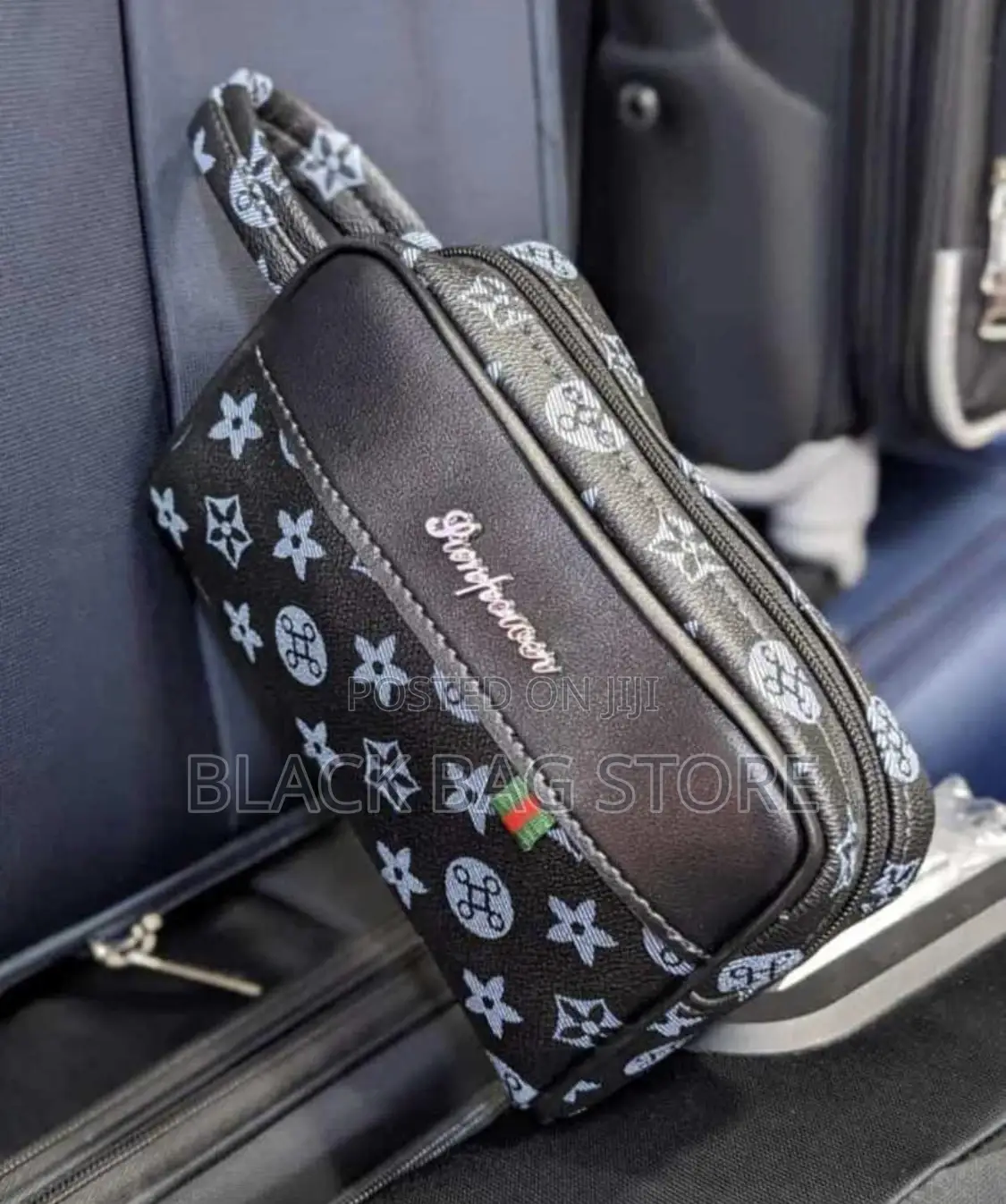 Small Kit/ Toilet Bag