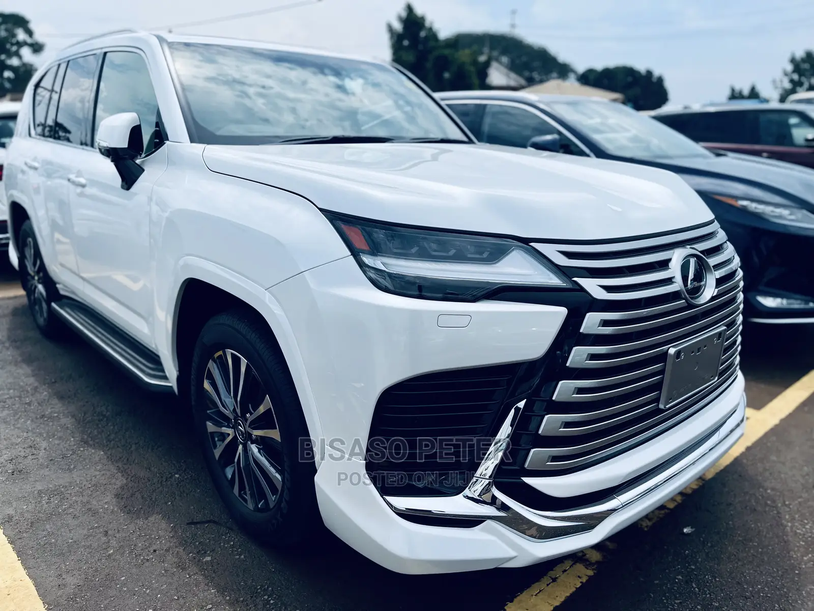 Lexus LX 2022 White
