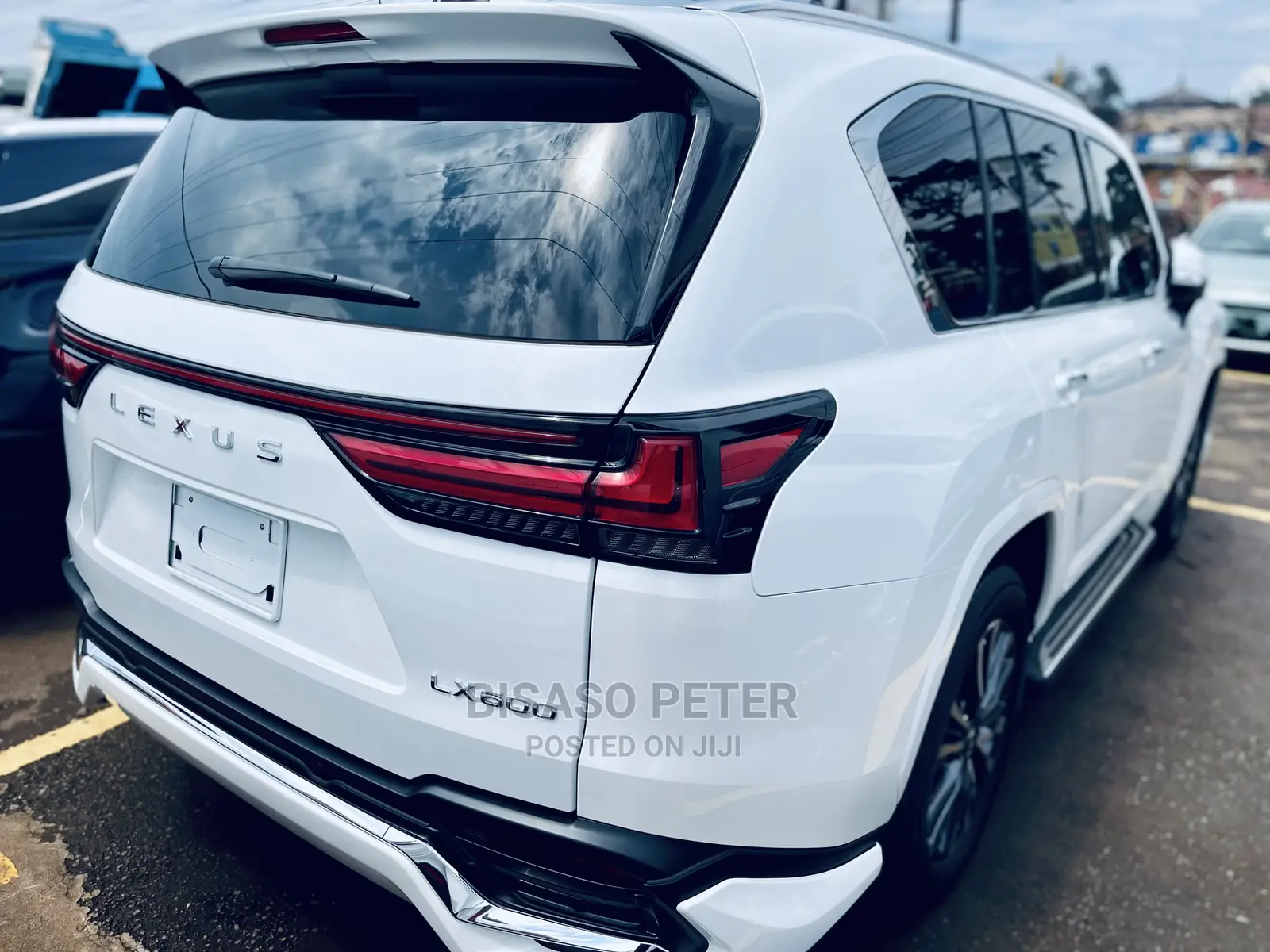 Lexus LX 2022 White