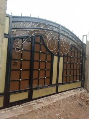 Photo - Modern Sliding Gate I