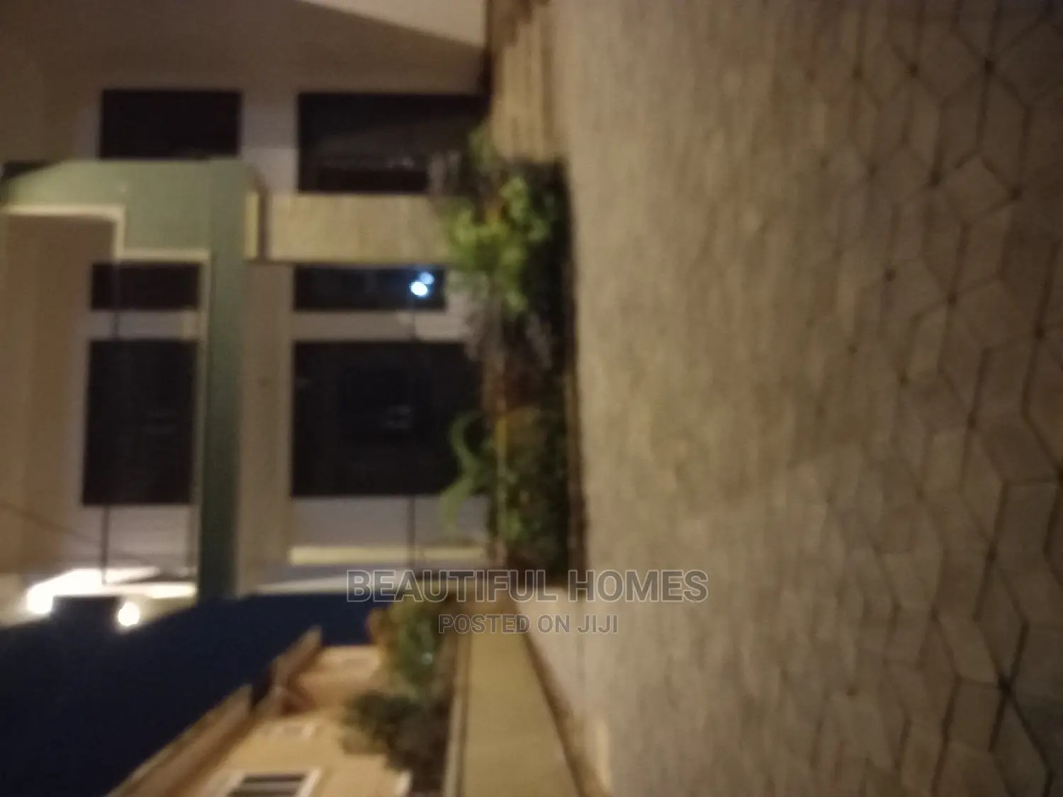 Furnished 5bdrm Duplex in Kira All Tarmack, Central Division for sale