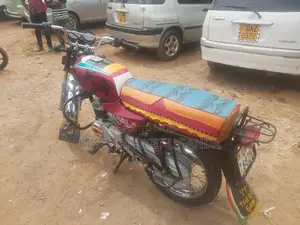 New Bajaj Boxer 2020 Red