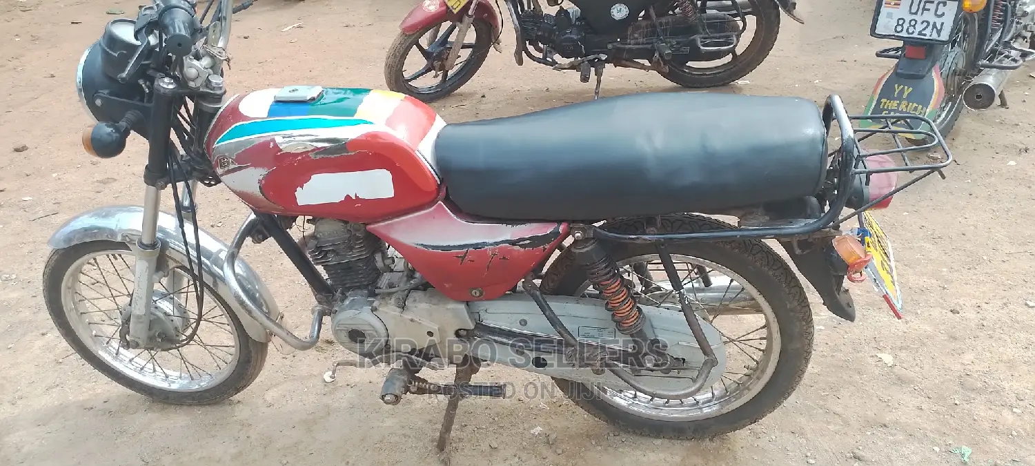 Bajaj Boxer 2016 Silver