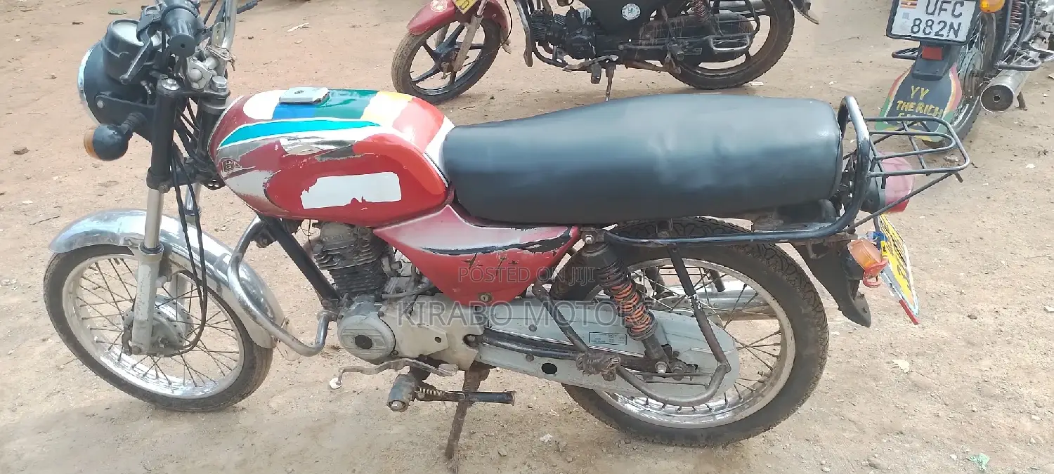 Bajaj Boxer 2016 Silver