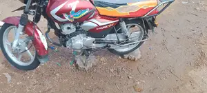 TVS HLX 125 2023 Gray