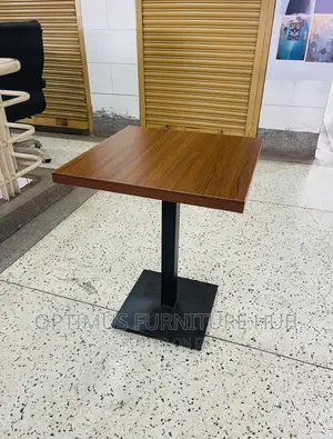 Square Table (Metallic Stand )