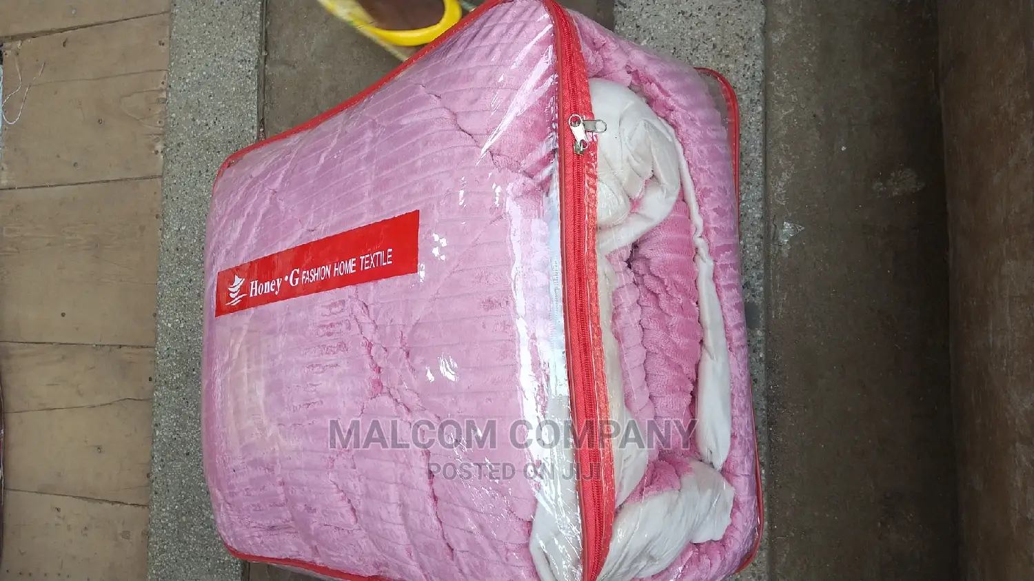 Pink Codroh Bed Cover