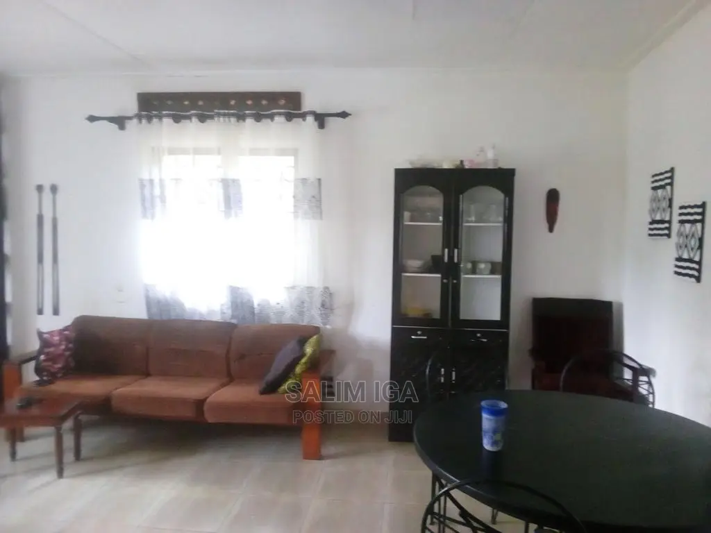 Furnished 2bdrm Chalet in Kololo Property, Central Division for rent