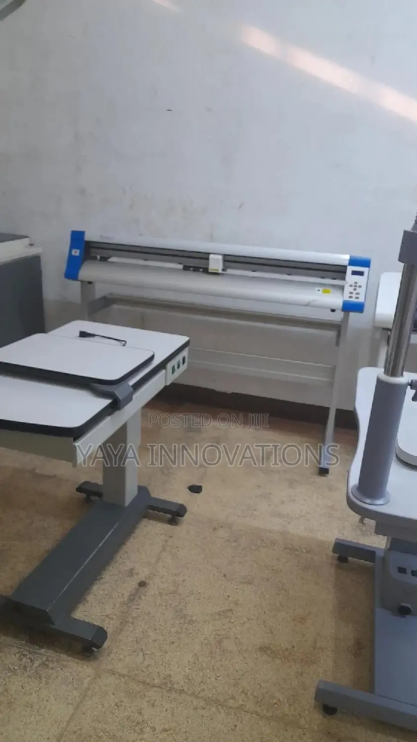 Plain Contour Vinyl Plotter
