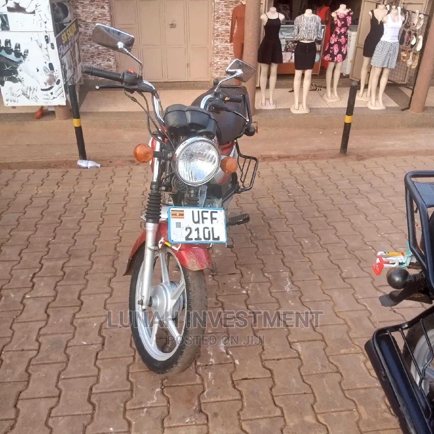 TVS HLX 125 2020 Red