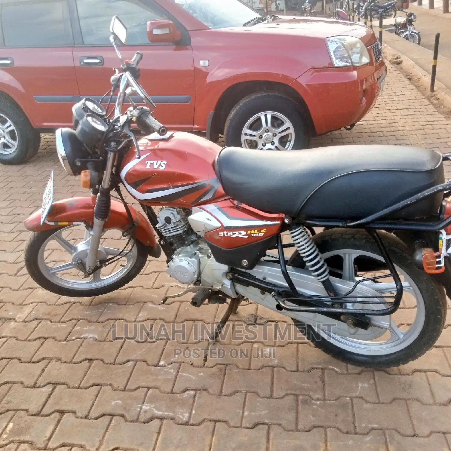 TVS HLX 125 2020 Red