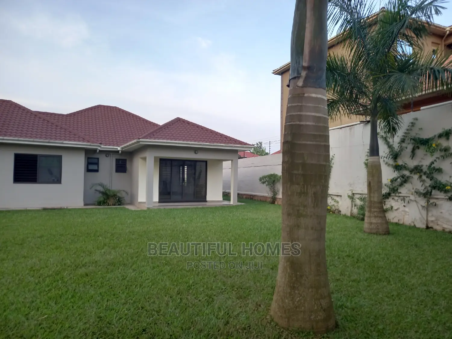 Furnished 4bdrm Bungalow in Kira for sale
