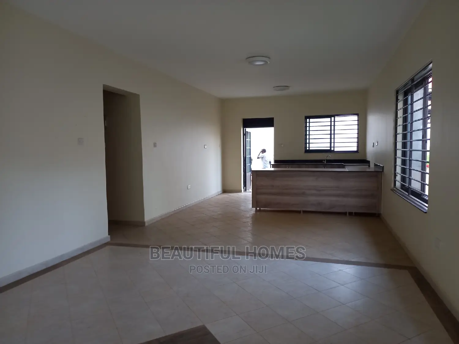 Furnished 4bdrm House in Kira Corporate for sale