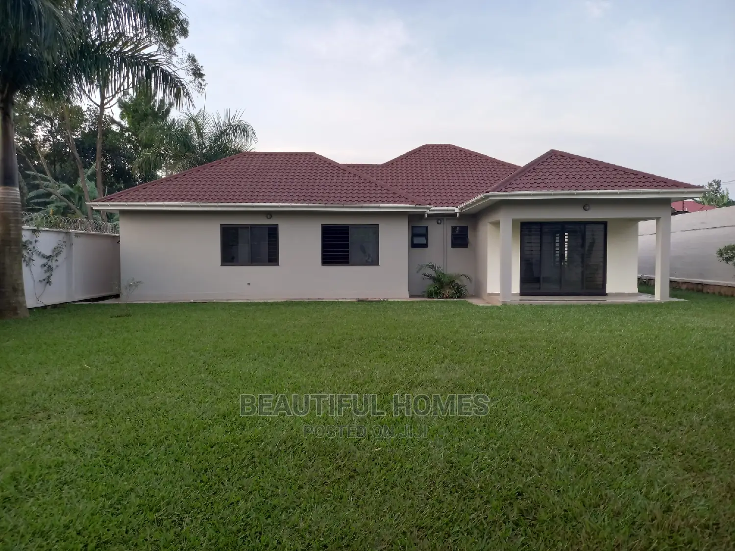 Furnished 4bdrm House in Kira for sale