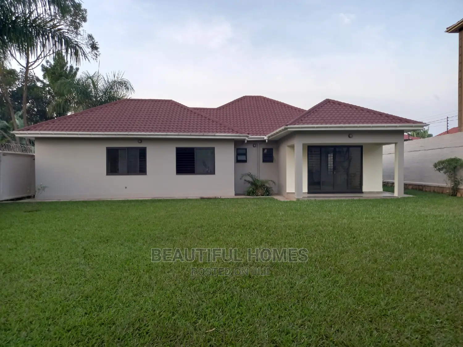 Furnished 4bdrm House in Kira for sale