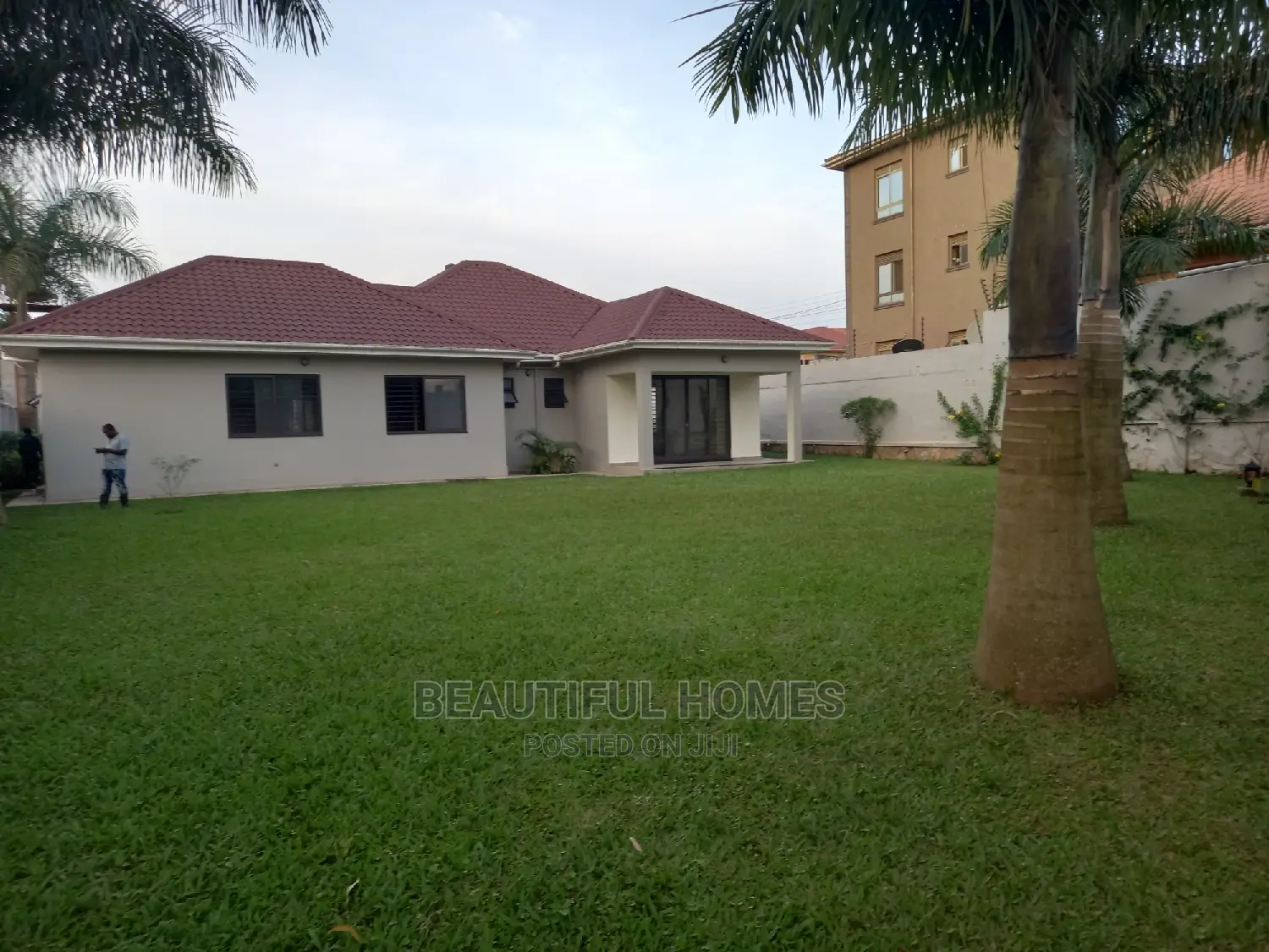 Furnished 4bdrm House in Kira for sale