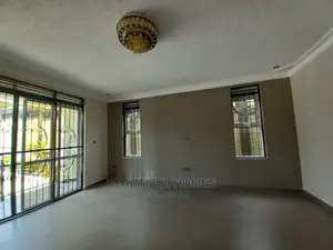 Furnished 5bdrm Duplex in Najjera, Central Division for sale