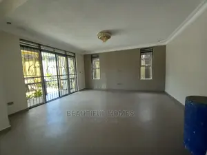 Furnished 5bdrm Duplex in Najjera Tarmacked, Nakawa for sale